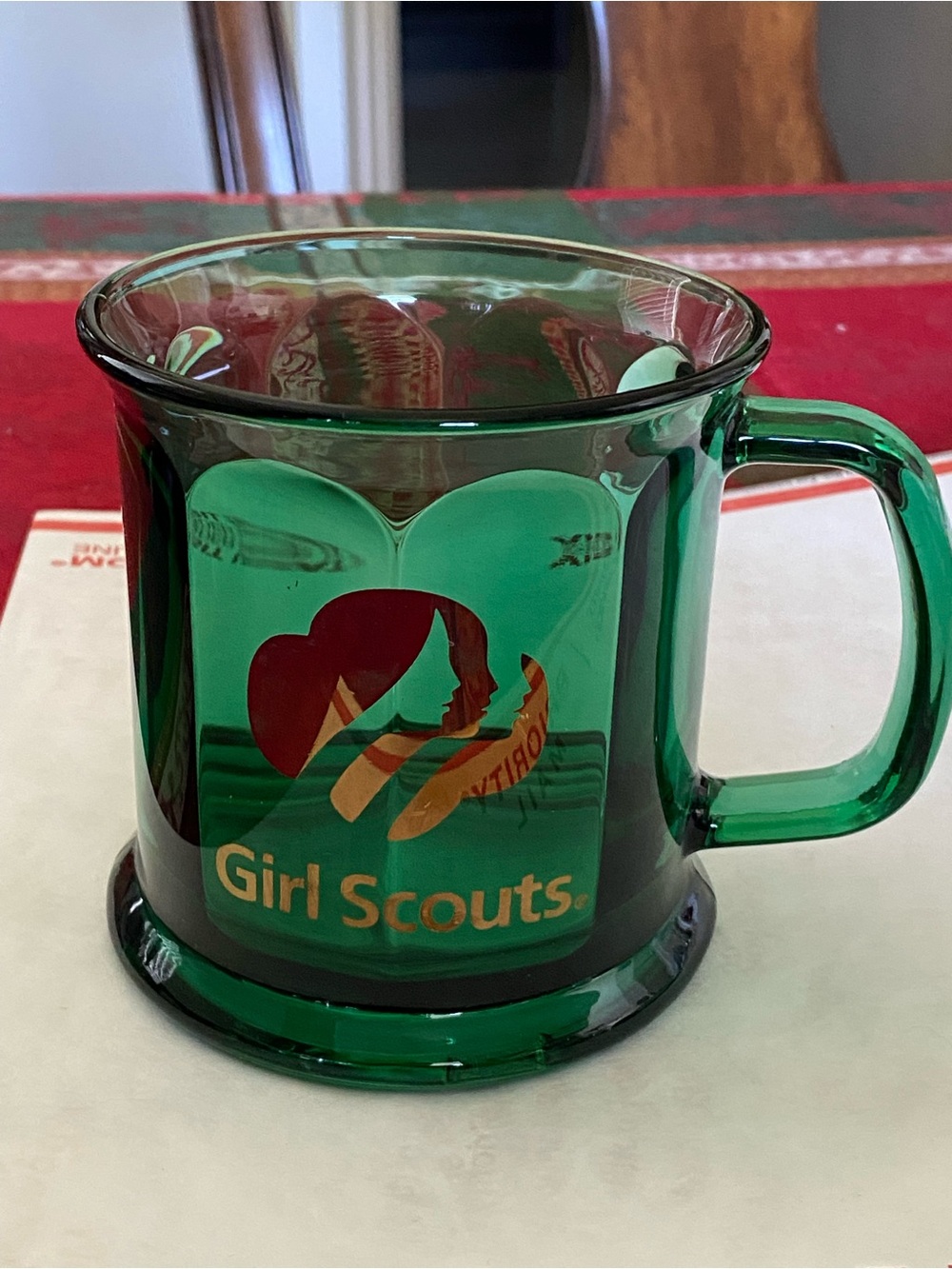 Girl Scouts Green Glass Mug with Gold Girl Scouts Logo 4”
